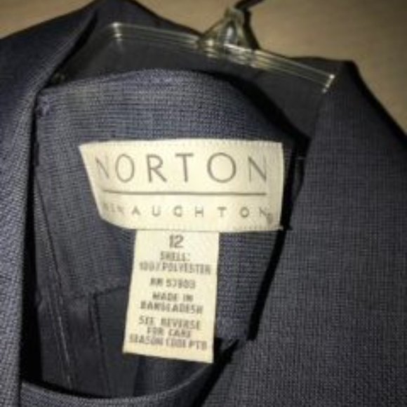 Suit - Picture 8 of 8